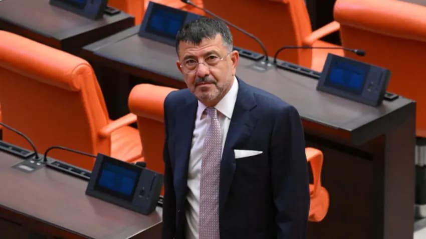 Veli Ağbaba'nın ağabeyi Hür Ağbaba gözaltına alındı