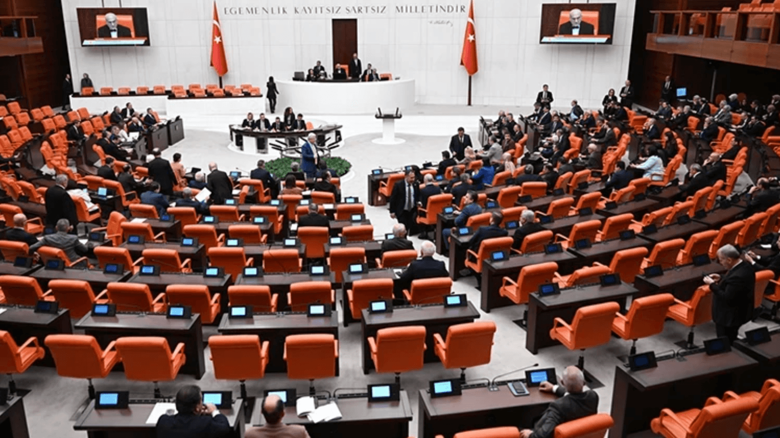Toplantı sonrası AK Parti'den açıklama: Teklif bugün TBMM'ye sunulacak