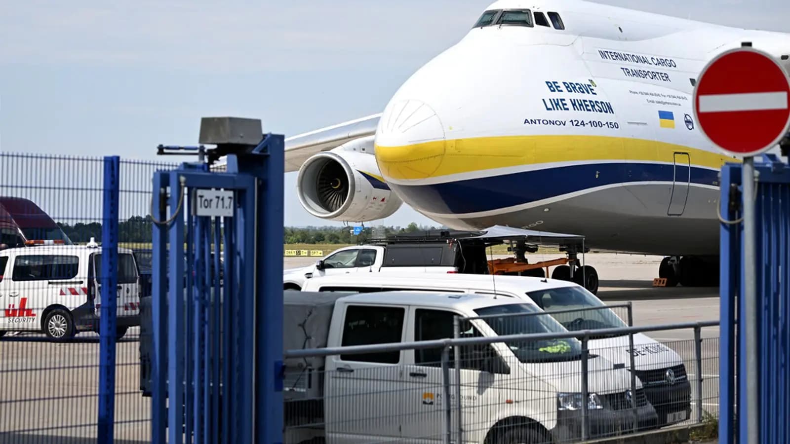 ALMANYA- Ukrayna uçağının yanında bombalı İHA bulundu!
