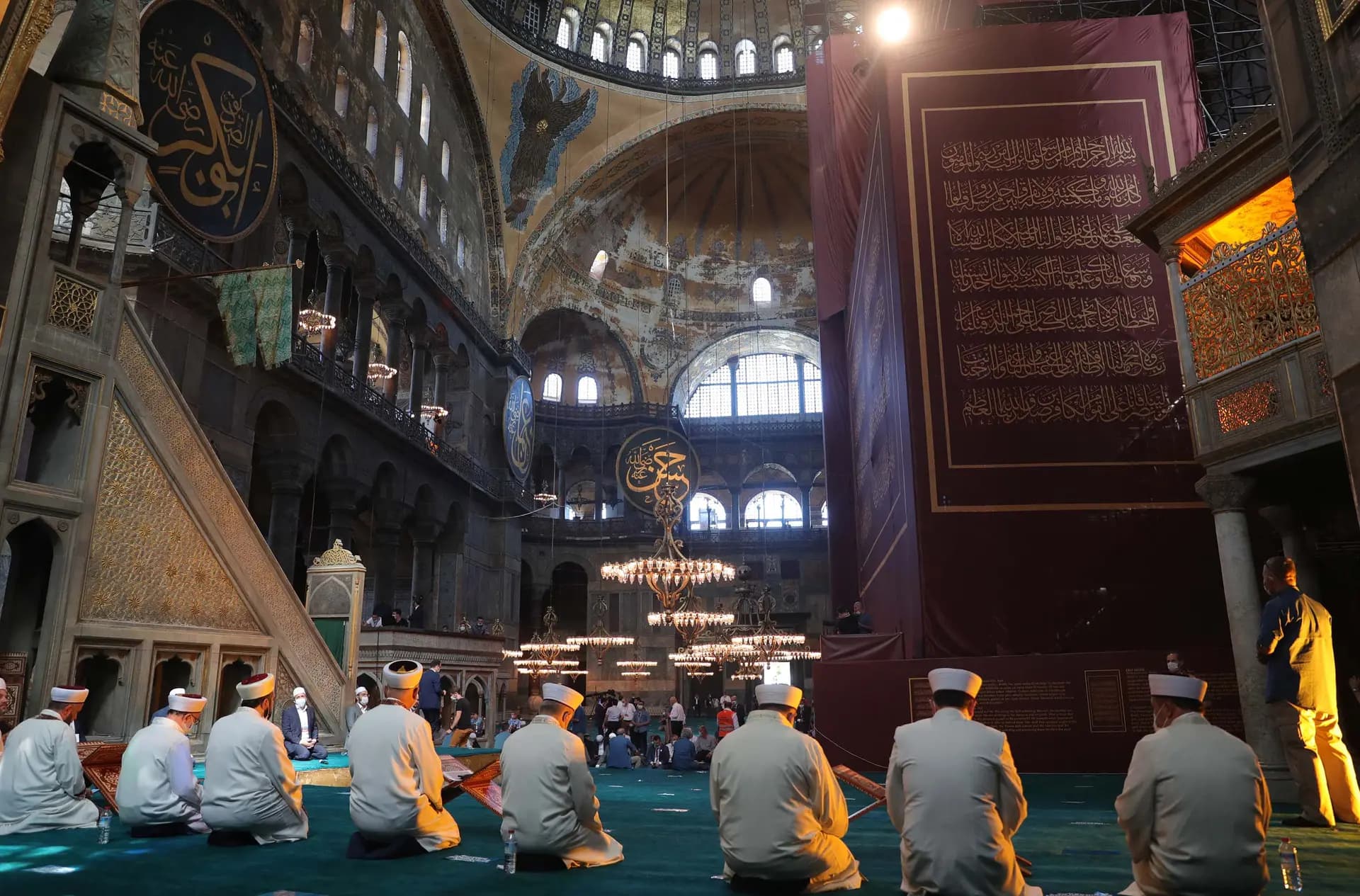 Diyanet'in bu haftaki cuma hutbesinin konusu: 'Kardeşlik'