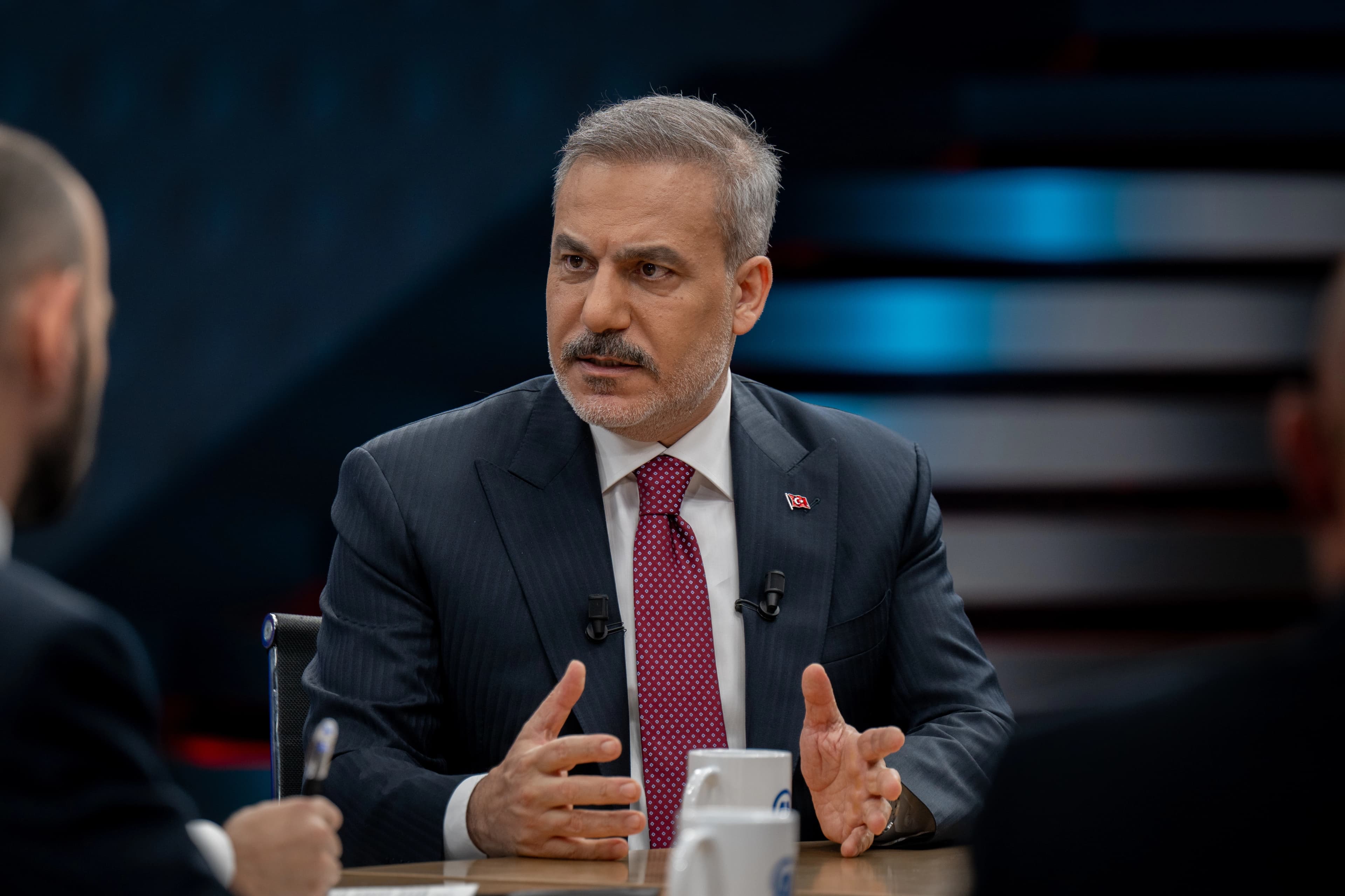 هاکان فیدان: پەکەکە چەک دانەنێت سوود لە یاسای نوێ نابینێت