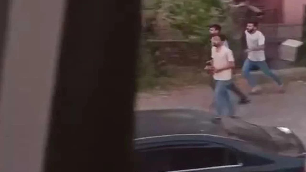 Li Rihayê ji ber hevberdanê 2 kes hatin birîndarkirin
