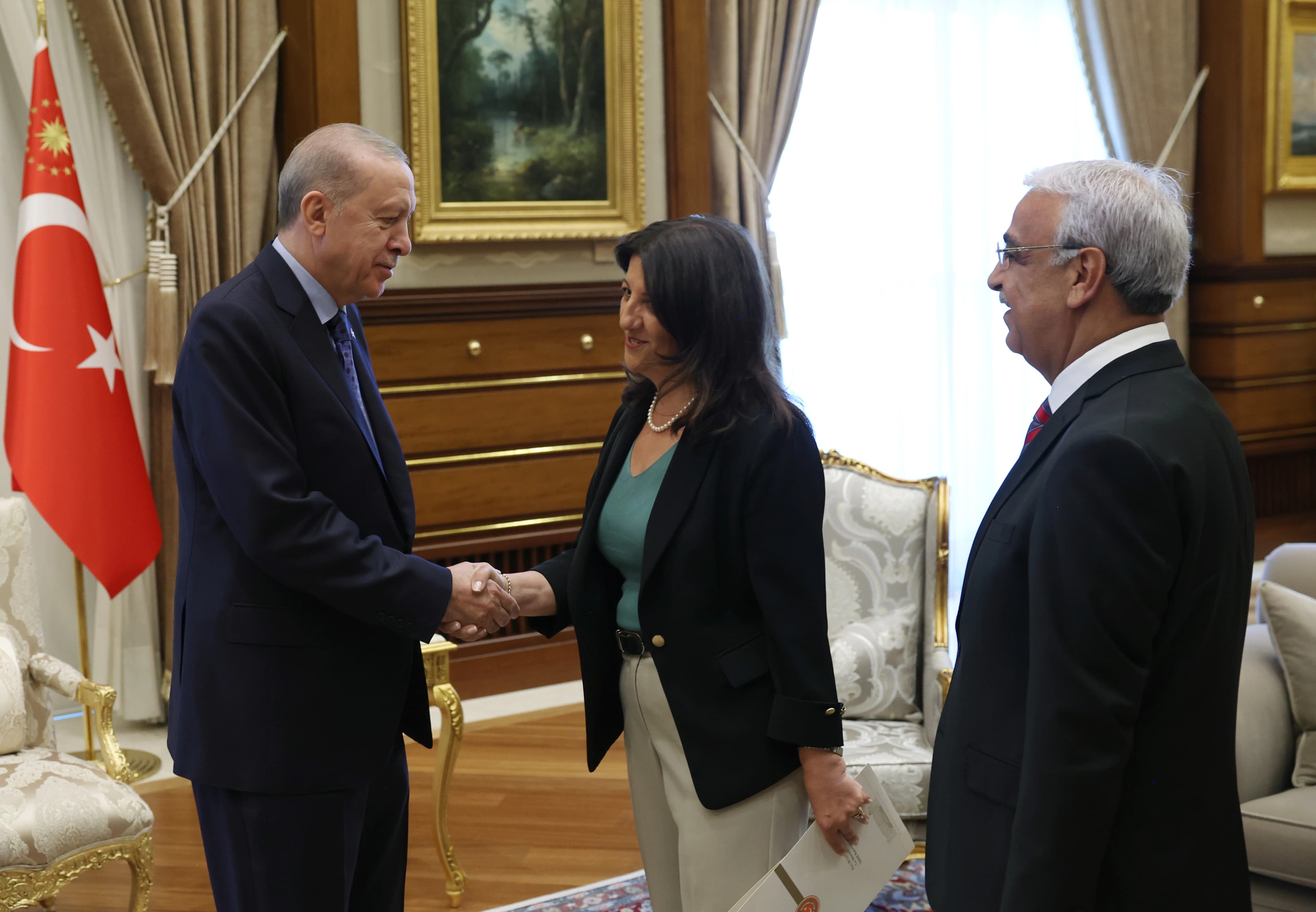 PKK-Ankara peace mediators meet Erdogan as process progresses