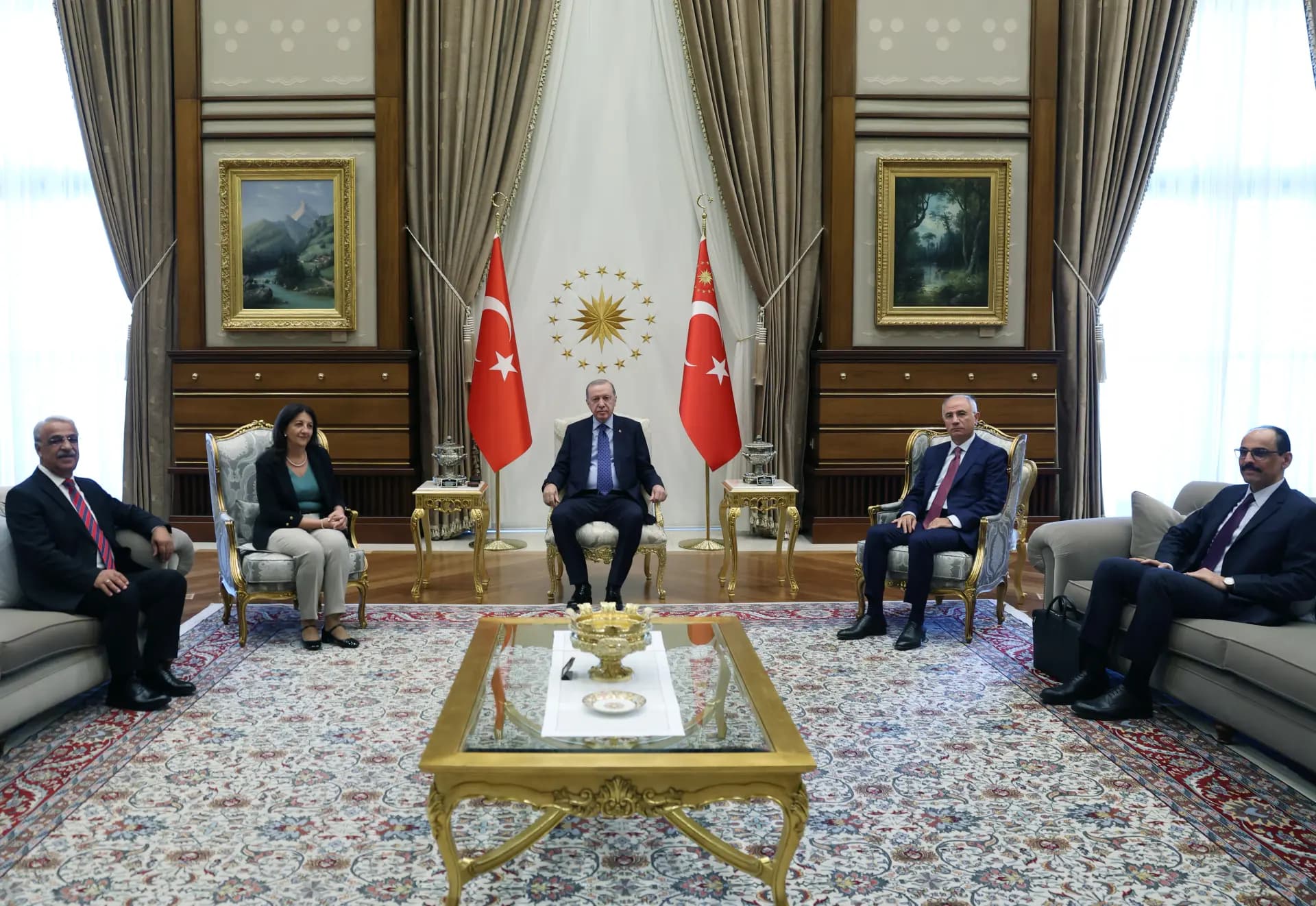 Şandeya Îmraliyê li ser civîna bi Erdogan re daxuyaniyek belav kir