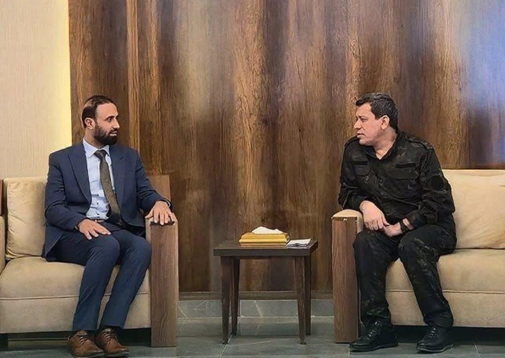 SDF chief meets Sharaa’s envoy over Hasaka security after attack on displaced Kurds