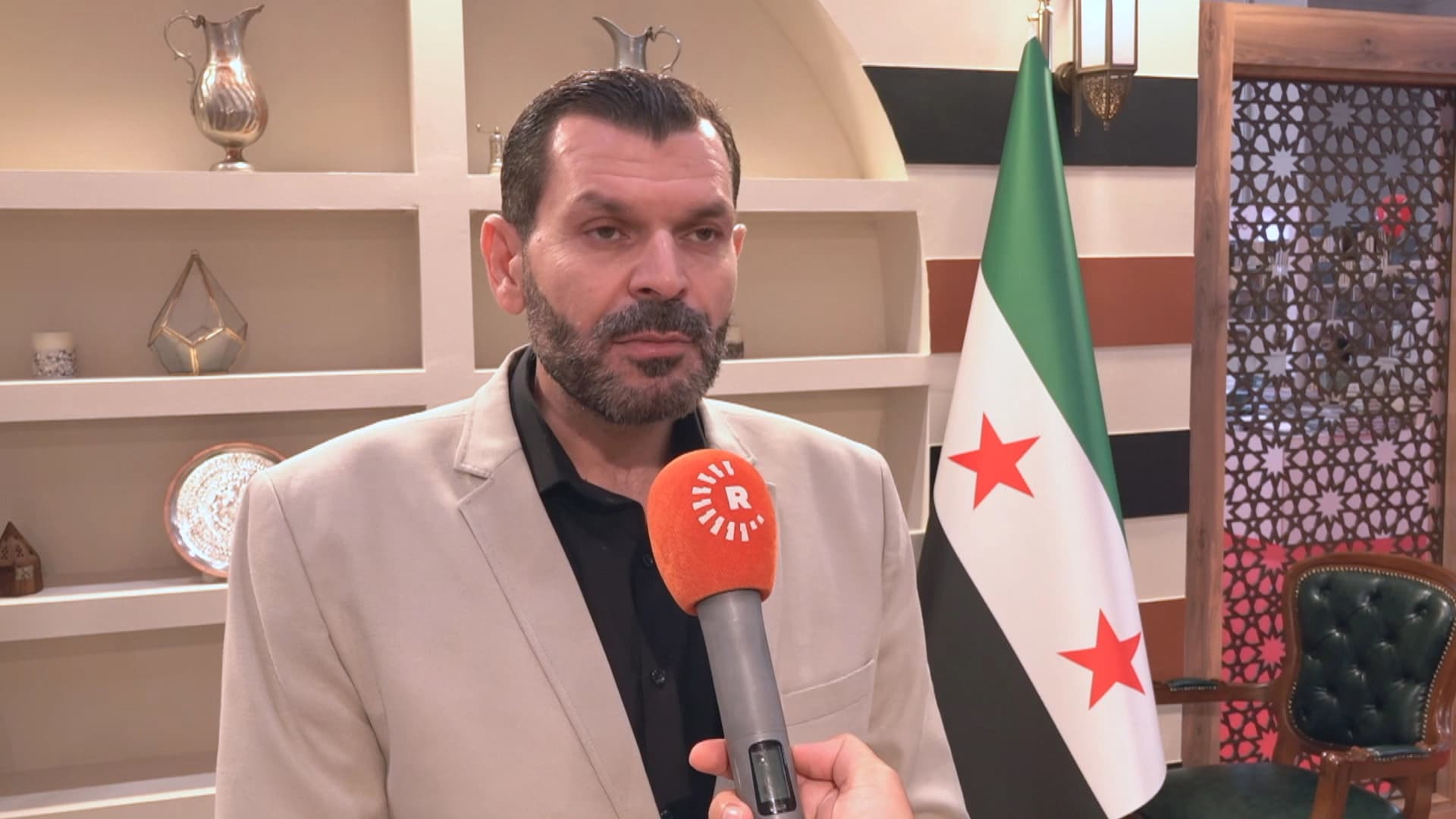Alîkarê Wezîrê Çandê yê Sûriyeyê: Em piştgiriyê didin weşangeriya Kurdî