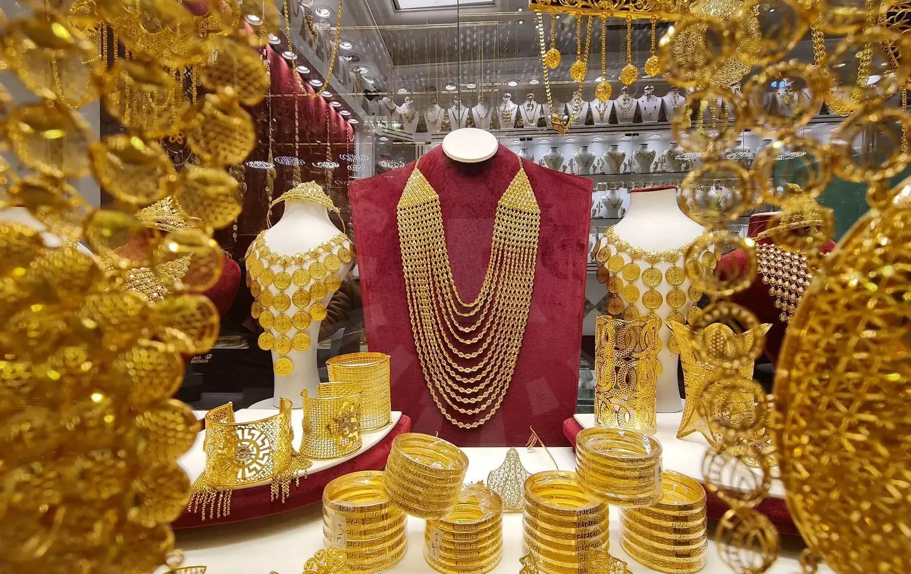 Altın yeniden 7 bin lirayı aştı