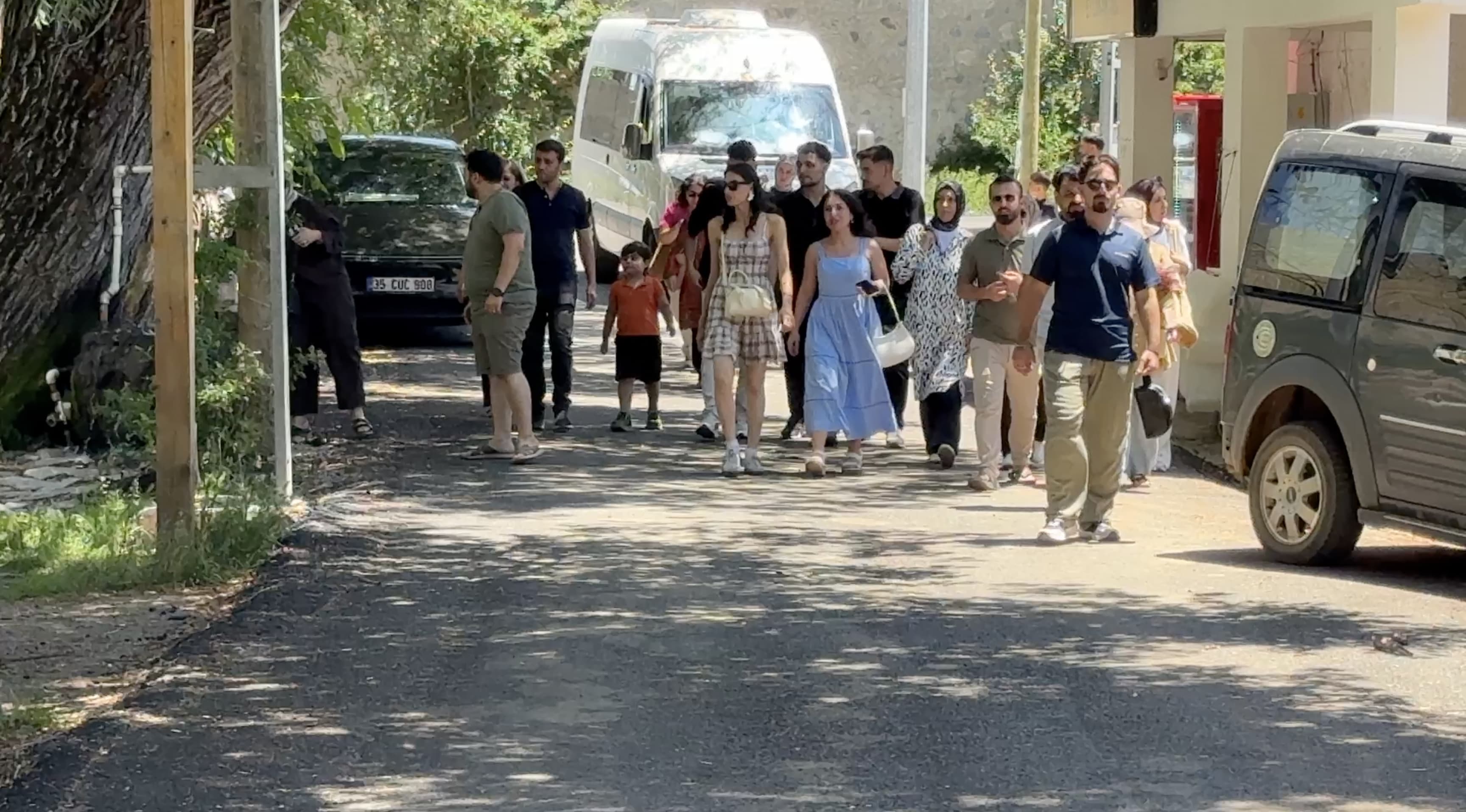 Munzur ve Pülümür vadilerinde yaz yoğunluğu: Doğa alarm veriyor