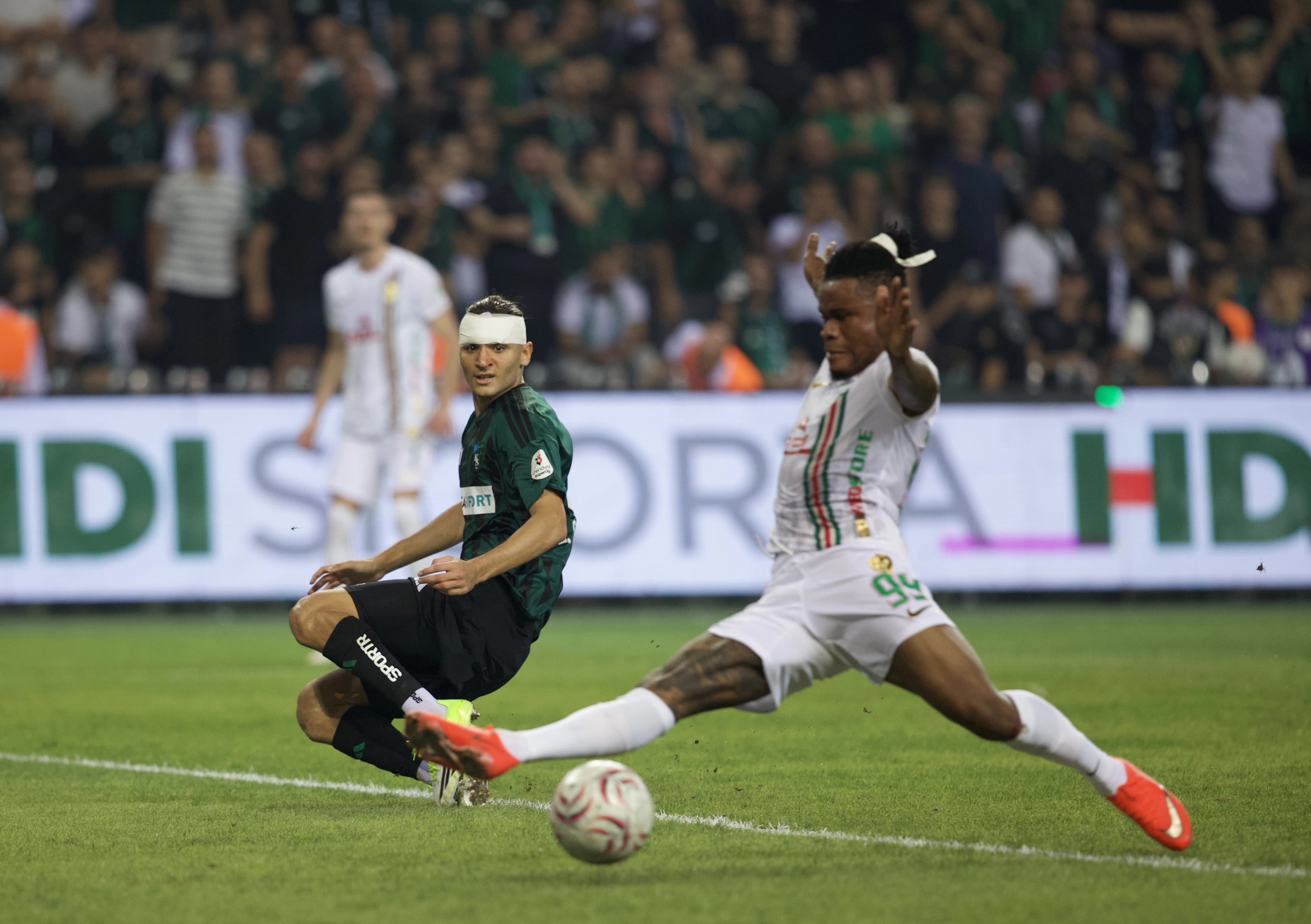Amedspor ji lîderiyê ket rêza 9emîn