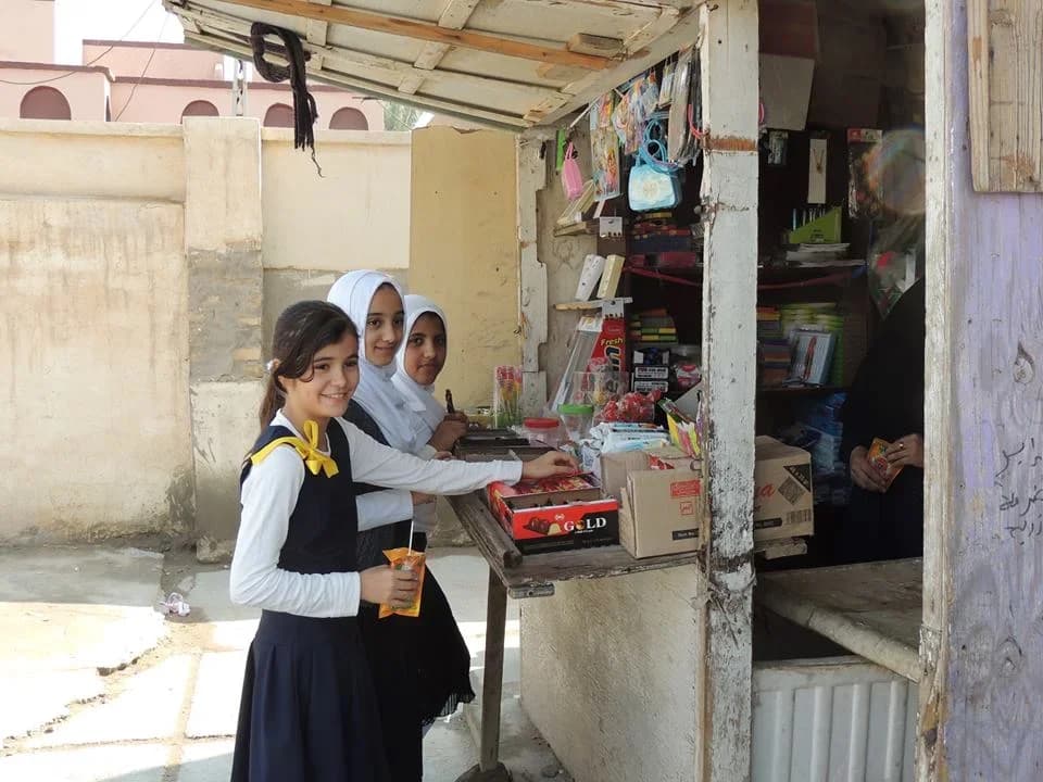 ئەو کەسانەی فرۆشگای قوتابخانەکانیان بەکرێ گرتووە دەڵێن، کرێ چەند بەرامبەر بووە