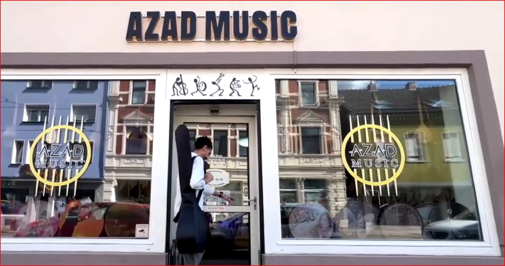 Hunermend Azad Helis li xerîbiyê xizmeta muzîka Kurdî dike: 'Azad Music'