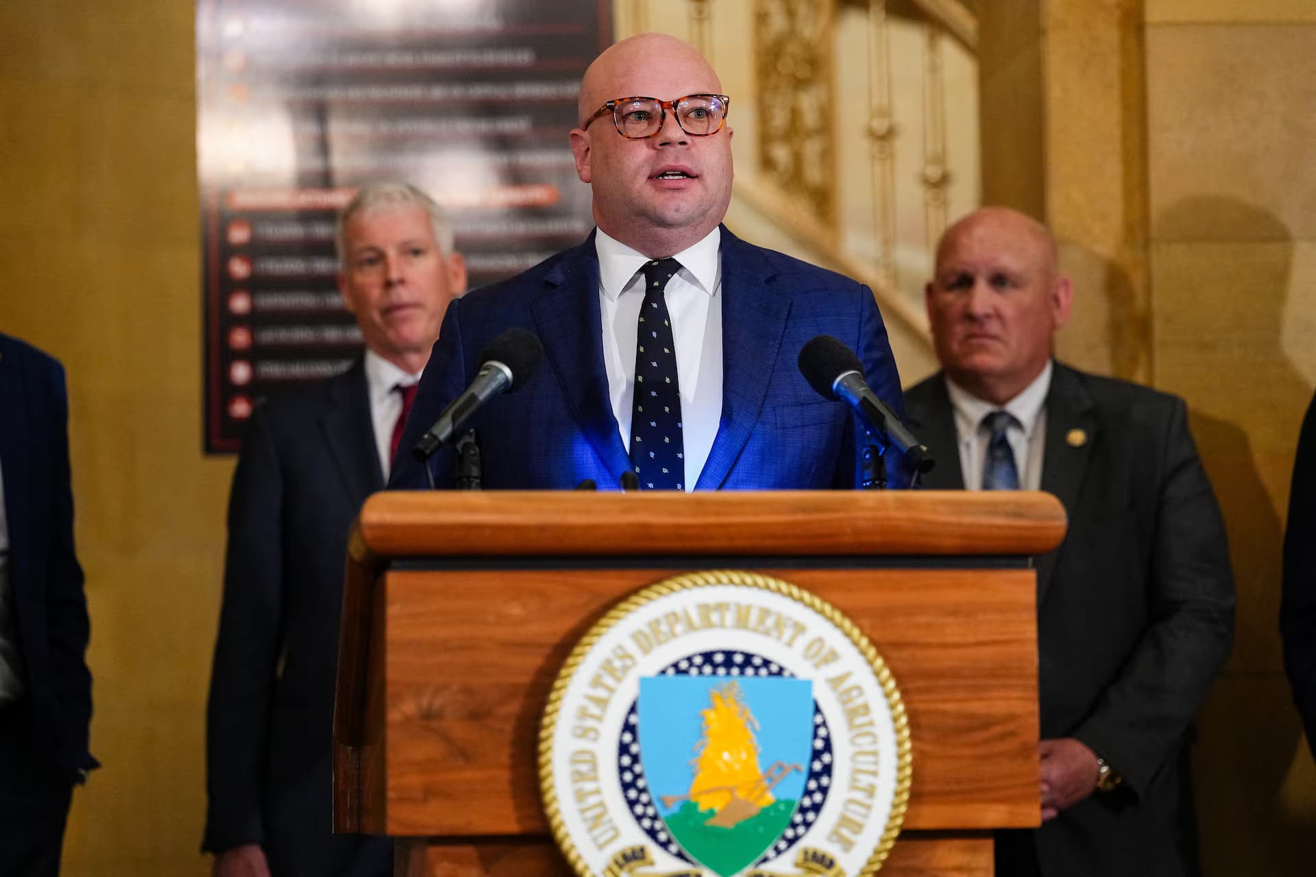ئادەم تێلی بووە وەزیری نوێی سوپای ئەمریکا بە وەکالەت