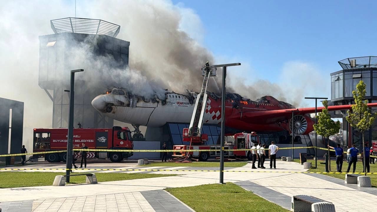 Kocaeli'de Uçakpark'ta yangın