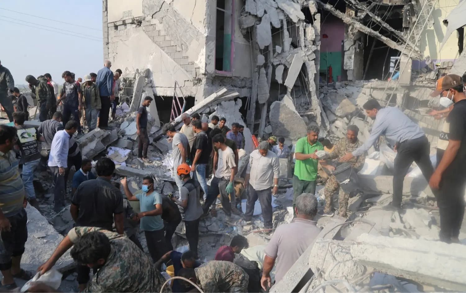 Rapora nû ya Neteweyên Yekbûyî: Amerîka bi tawanên şer û Îran bi binpêkirinan tên tohmetbarkirin
