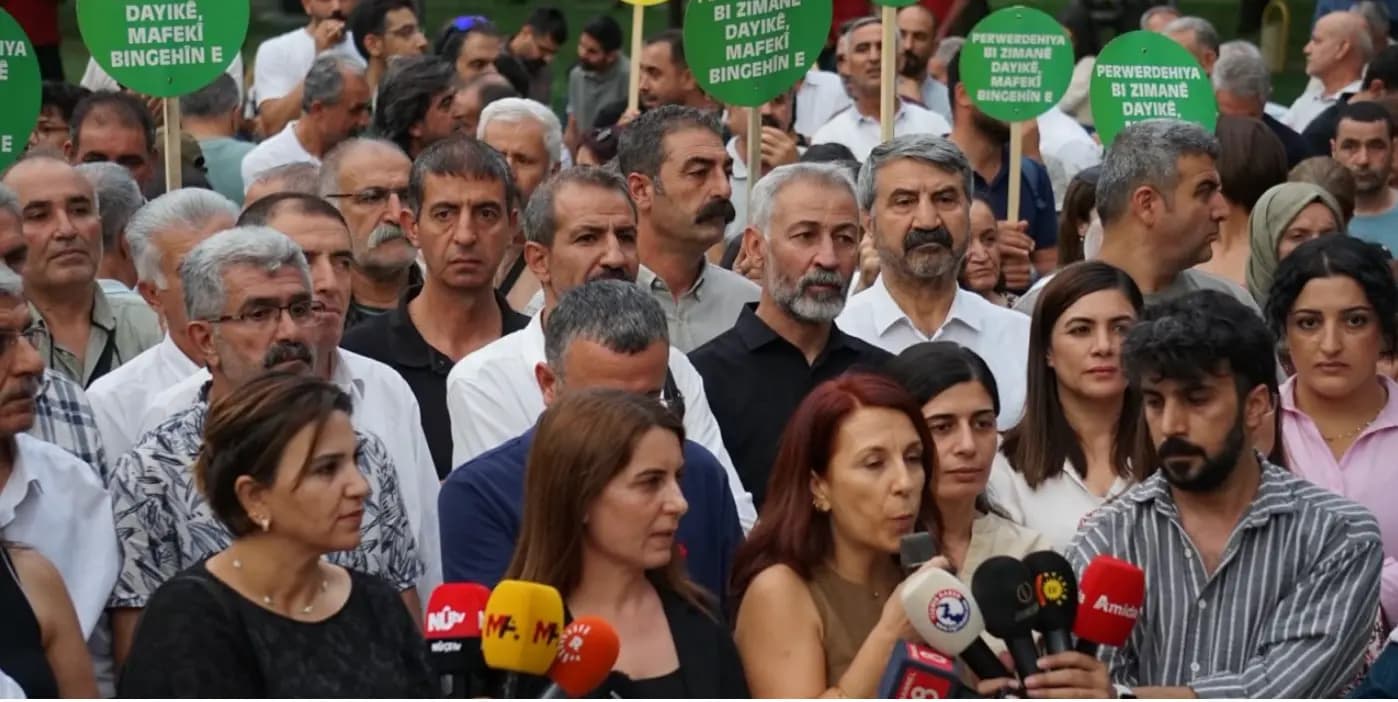 Platforma Saziyên Demokratîk: Kilîta pêvajoyê statuya Kurdî ye
