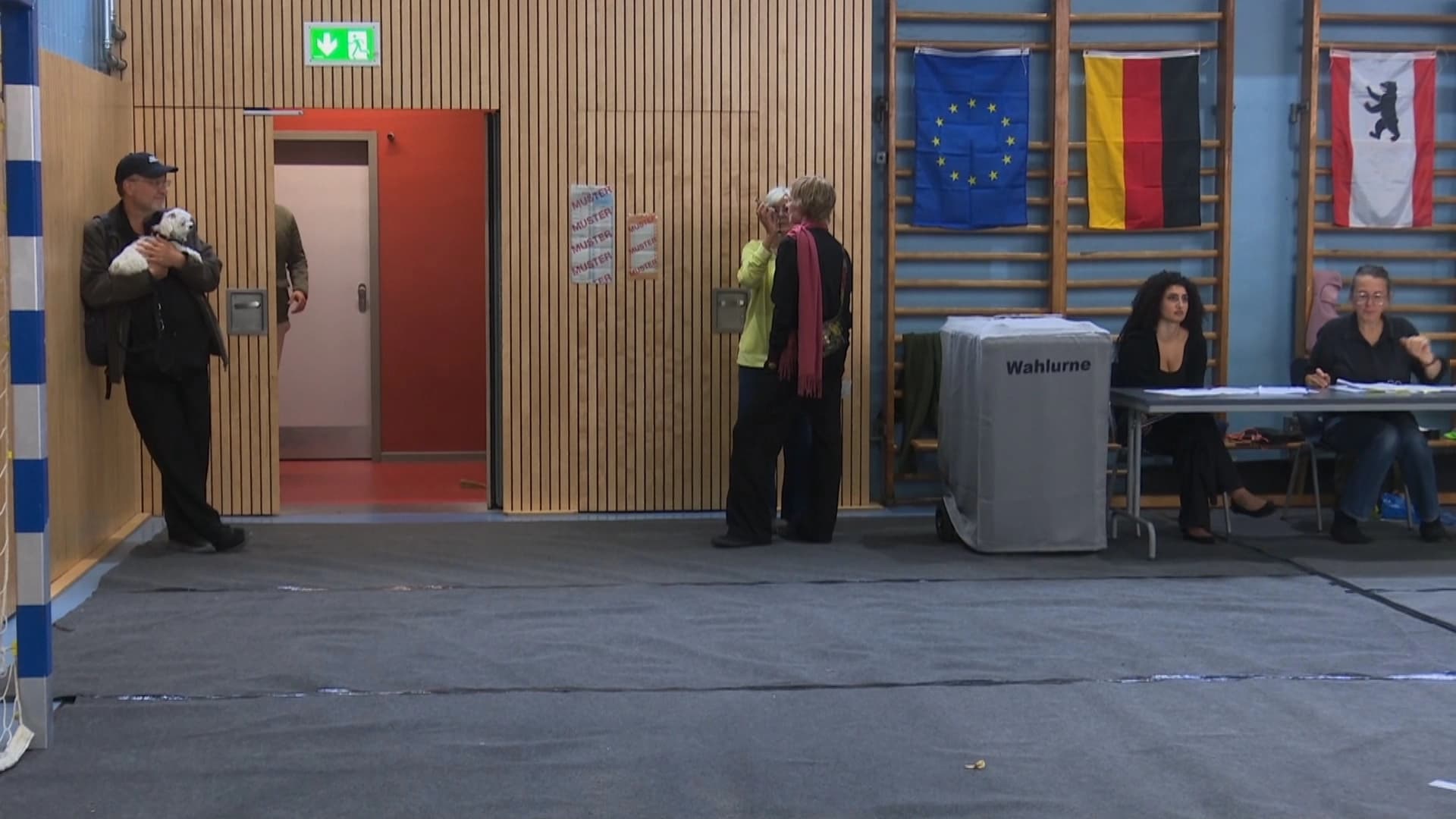 Kurdish voters weigh housing, representation in Berlin state election