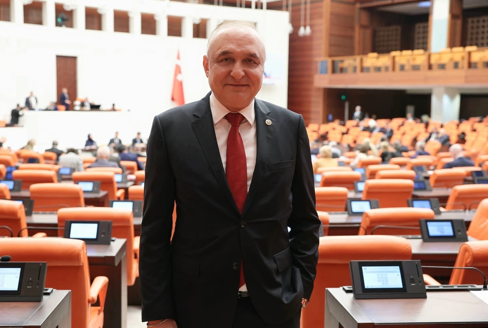 Bıçaklı saldırıda yaralanan YENİ Parti Milletvekili Meriç taburcu edildi
