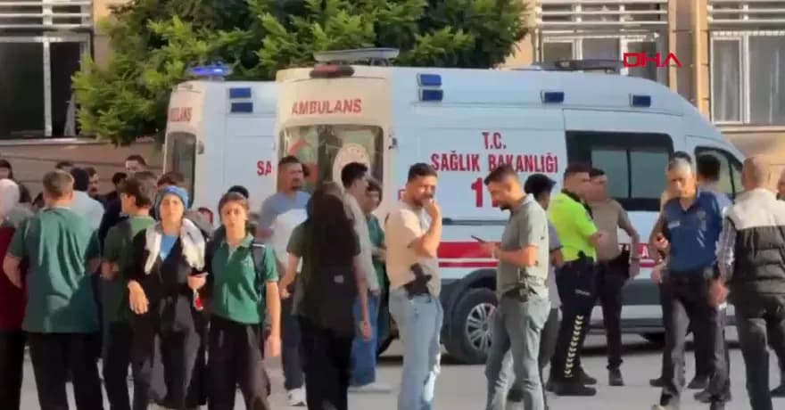 Li Manîsayê êrişî dibistanekê hat kirin: Birîndar hene