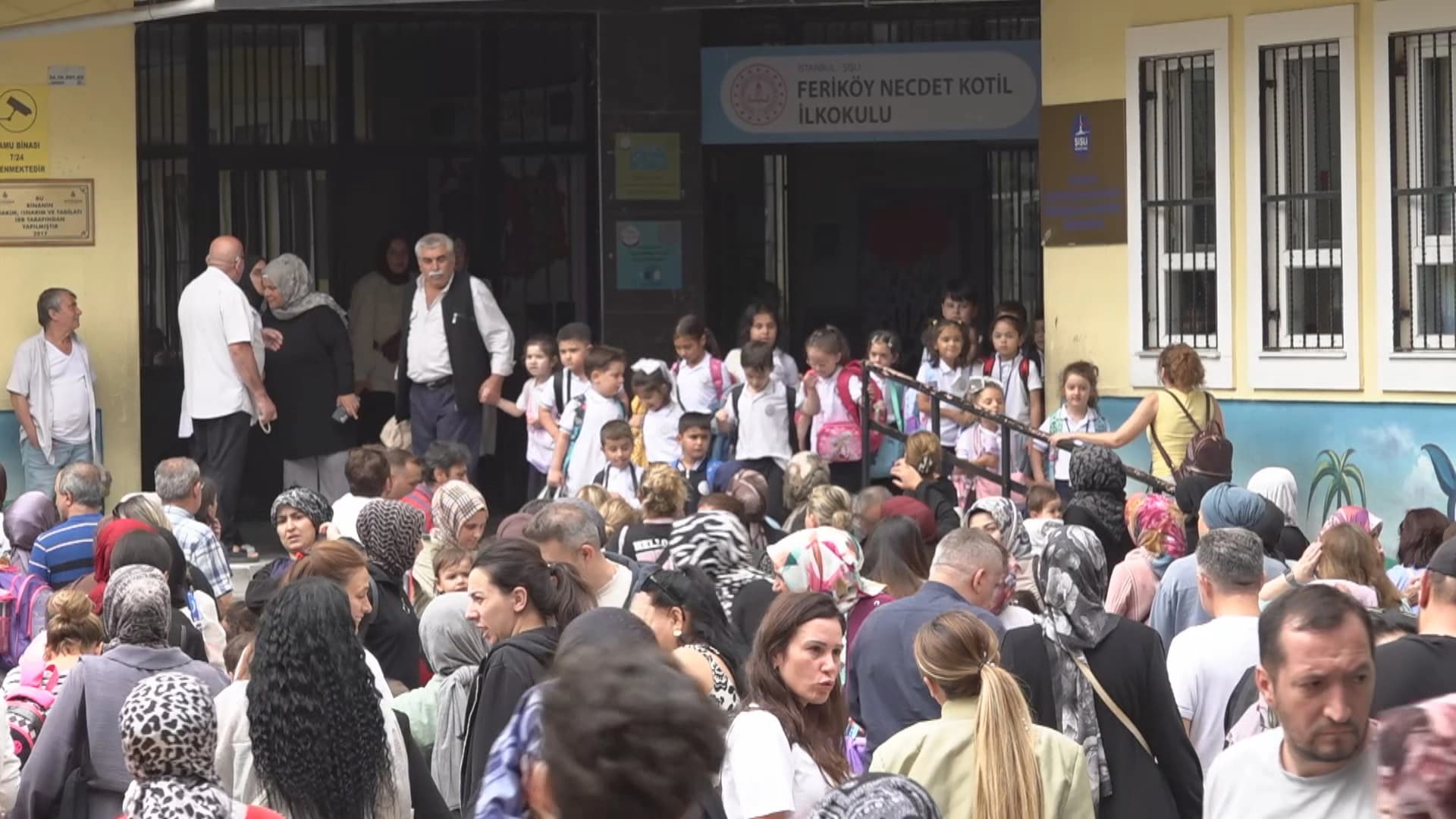Dibistan vebûn lê dê û bav ji ewlehiyê dilgiran in