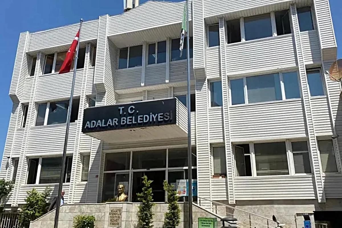 Adalar belediyesi AK Parti'ye geçti