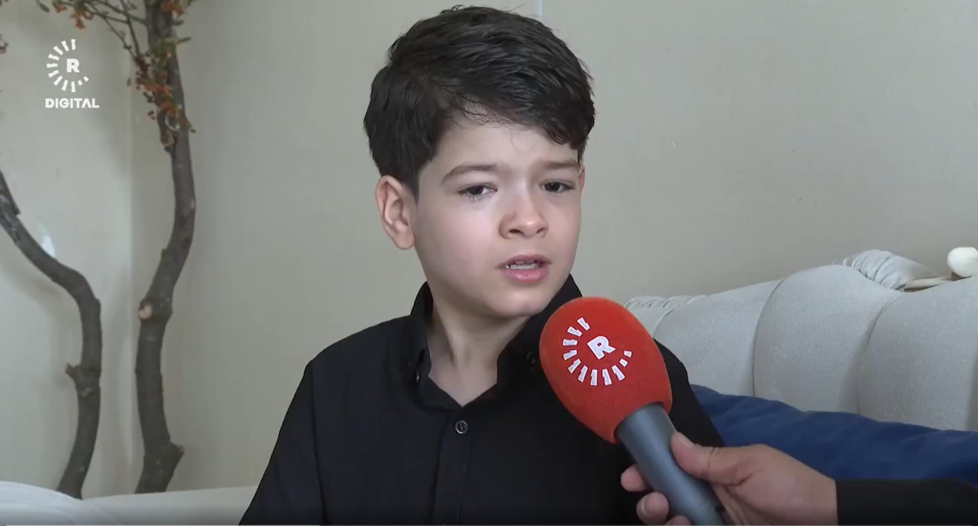 Hesabên medyaya civakî yên Rohan Sefoyê 11 salî hatin girtin