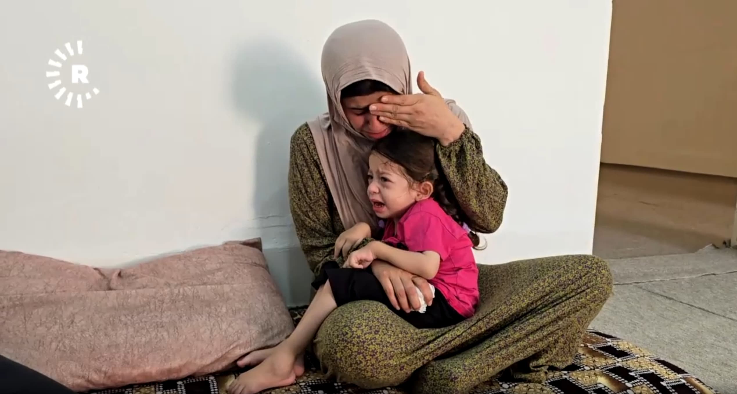 SMA hastası 3 yaşındaki minik Ella uzanacak bir yardım eli bekliyor