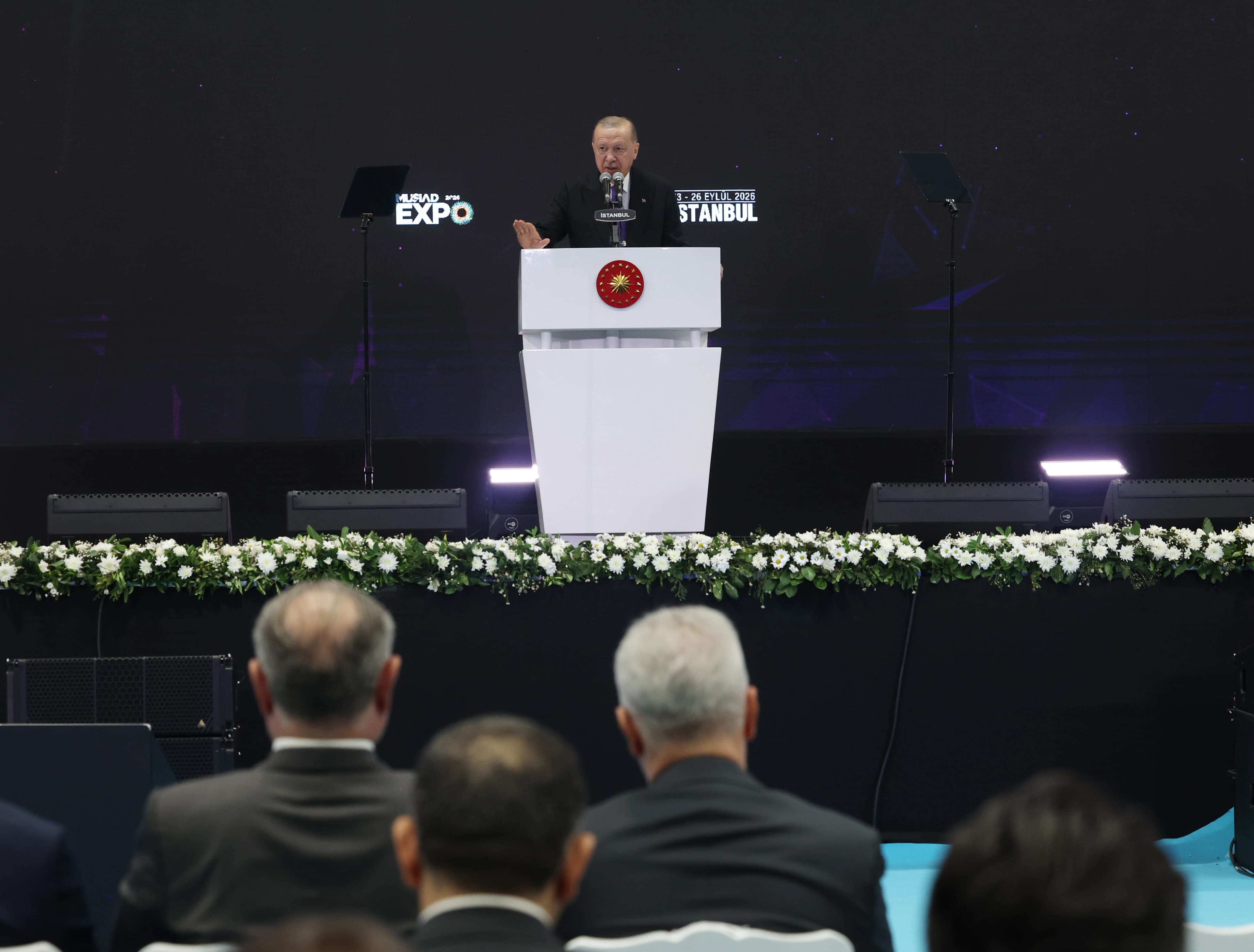 Erdoğan: Türkiye'yi istikrar rotasında tutmayı başardık