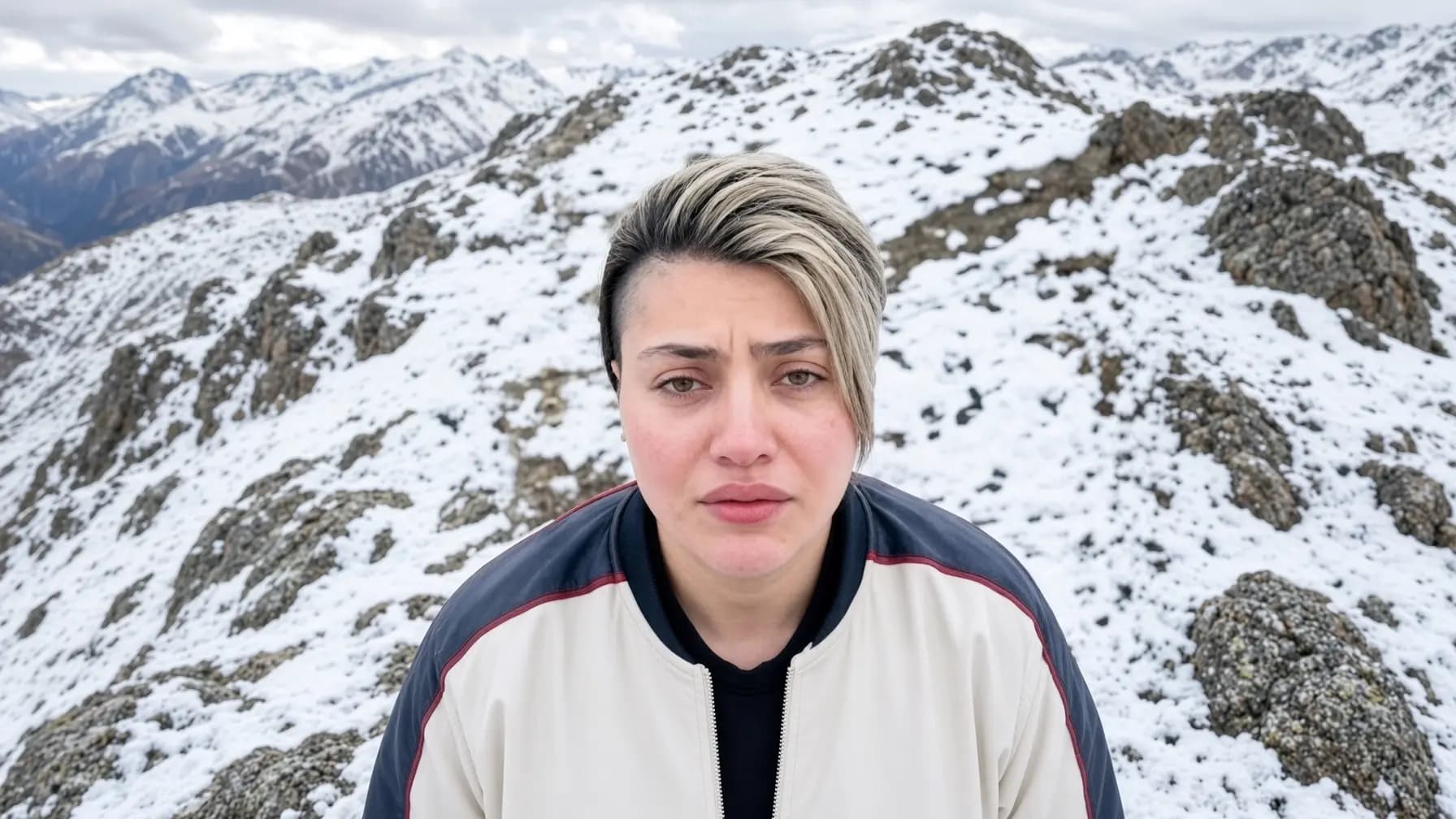 İran’da yaralı göstericileri motosikletiyle taşıdığı için kadın protestocuya idam cezası verildi