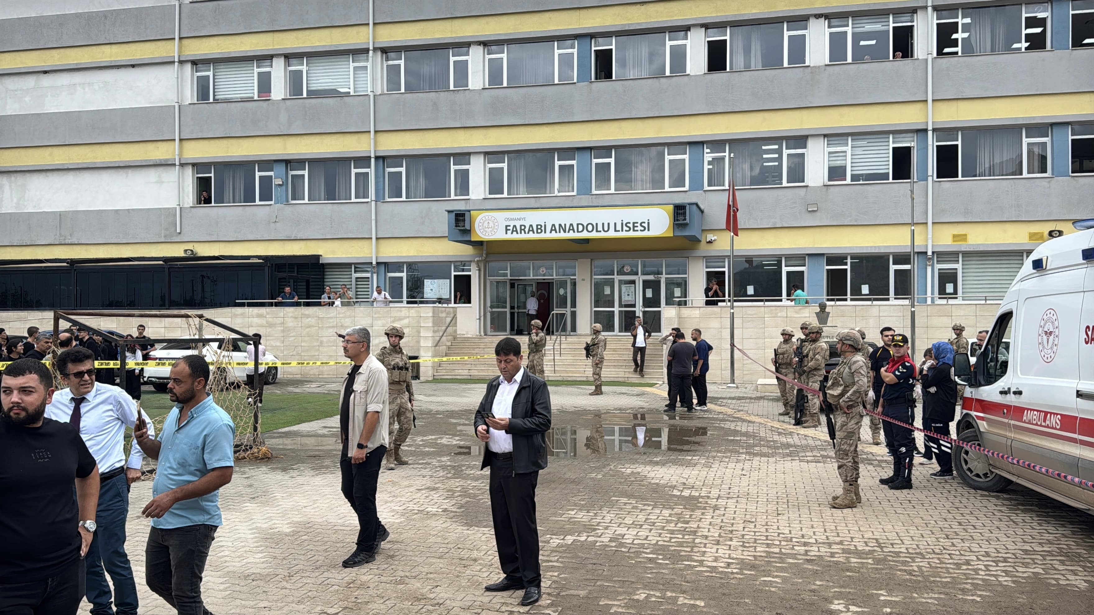 Osmaniye’de okul bahçesinde silahlı saldırı: Öğretmen hayatını kaybetti