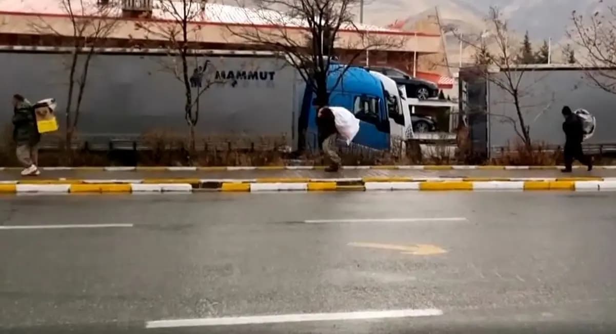 لە حاجی ئۆمەران رێڕۆی کۆڵبەری جیا دەکرێتەوە و ژمارەی کۆڵبەران زیاد دەکرێت