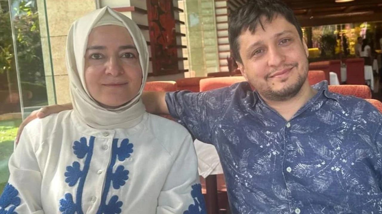 Fatma Betül Sayan Kaya'nın '2,2 milyar lirayı iade ettiği' iddia edildi