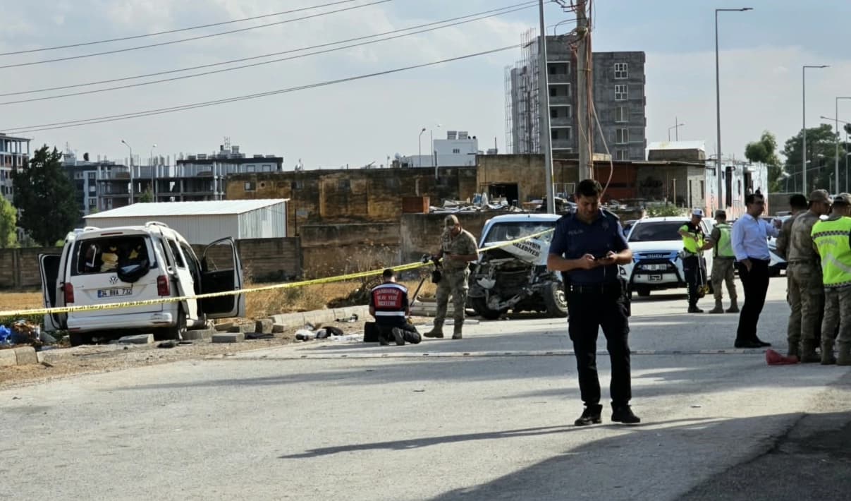 MARDİN- Belediye ekiplerine araç çarptı: 1 ölü, 2 yaralı