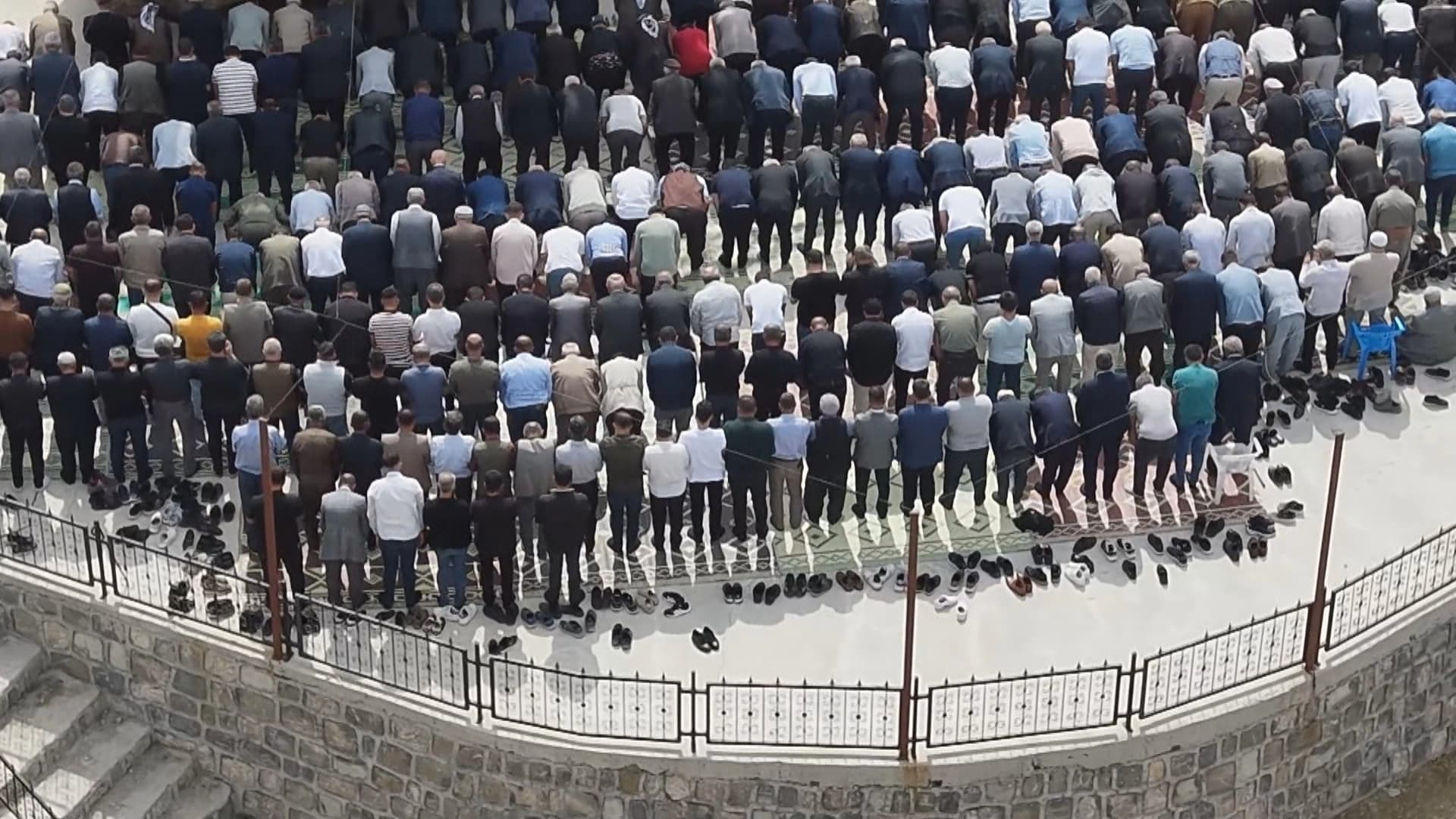 Kevneşopiya 300 salî ya xelkê Gundikê Melê: Zêwa Mele Derwêş