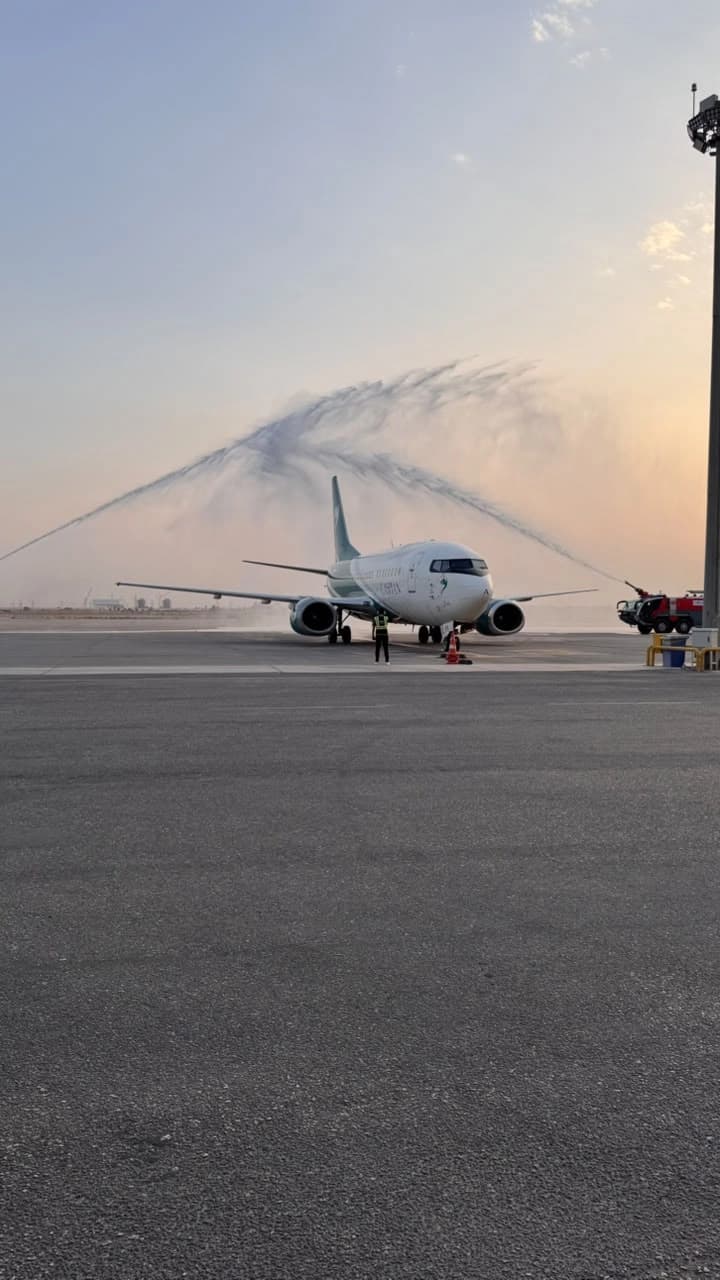ساتی نیشتنەوەی فڕۆکەکە لە فڕۆکەخانەی نەجەف.
