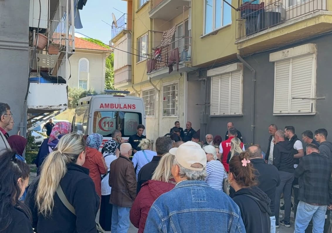 BURSA - Karı koca evlerinde ölü bulundu, komşuları gözaltında