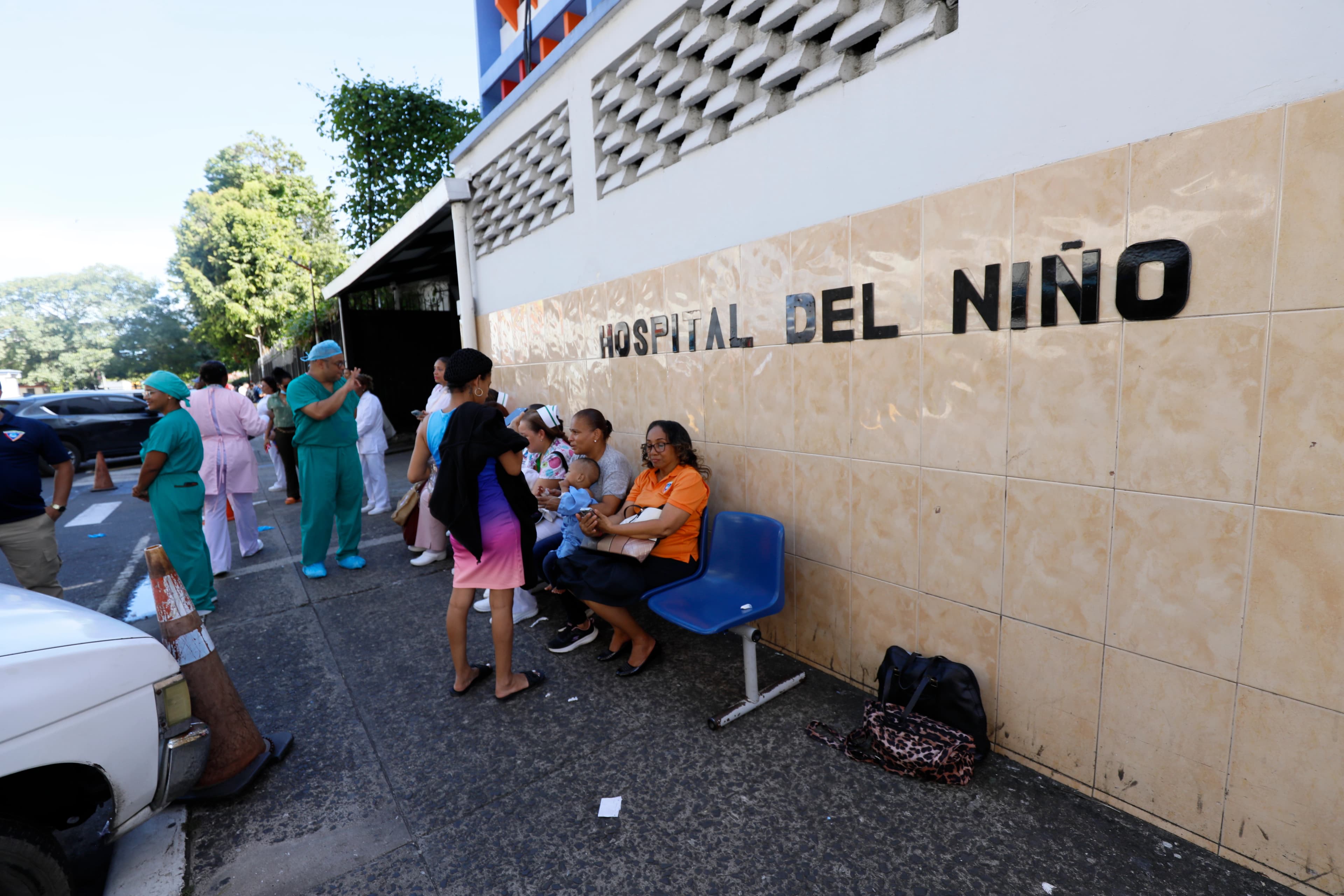 Panama'da 7.7 büyüklüğündeki depremde 15 öğrenci yaralandı