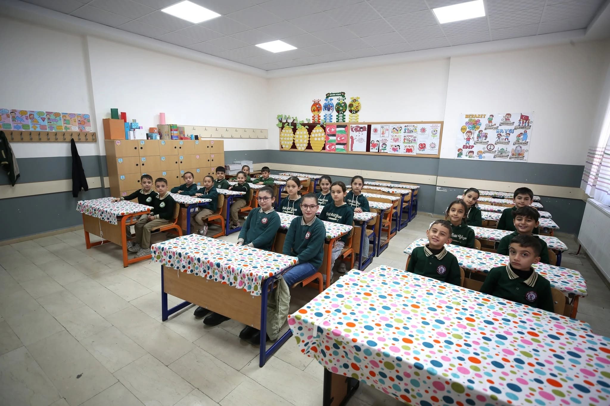 دوای مانگێک هێشتا قوتابییانی وانەی بژاردە پەرتووکی کوردییان بەدەست نەگەیشتووە