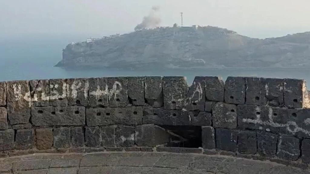 لە هێرشێکی حووسییەکان بۆ سەر کۆشکی سەرۆکایەتی لە عەدەن 5 کەس کوژران