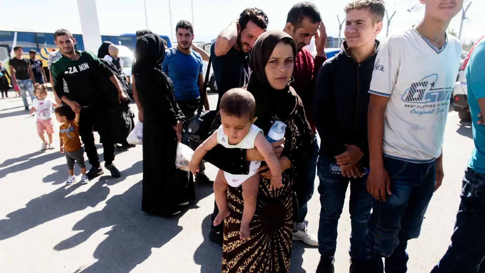 Swêd yasayên koçberiyê yên tund sivik dike