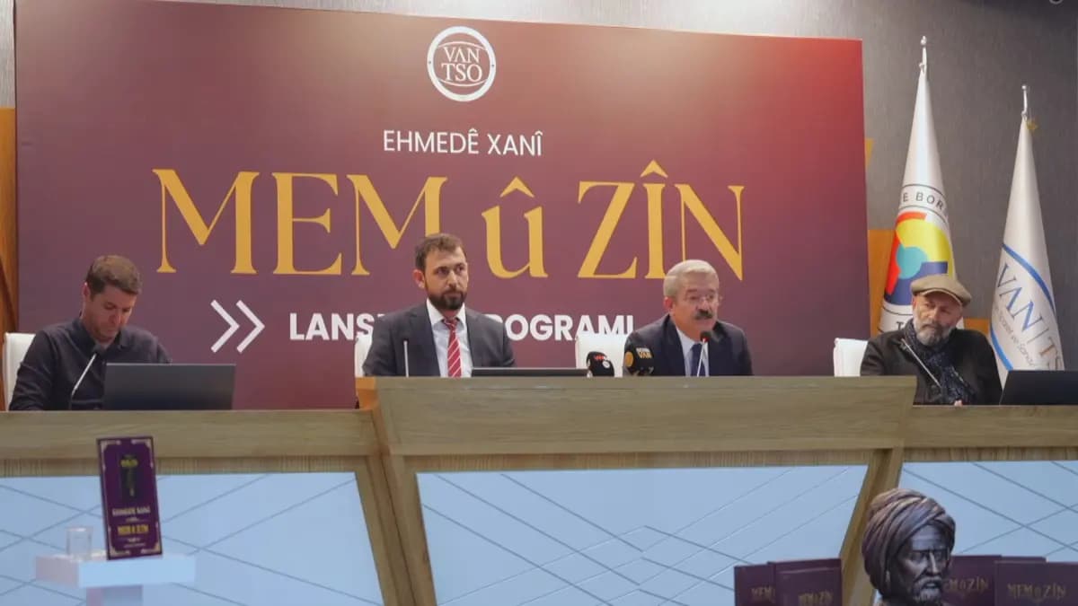 Ehmedê Xanî’nin Mem û Zîn eserinin 257 yıllık nüshası yeniden basıldı