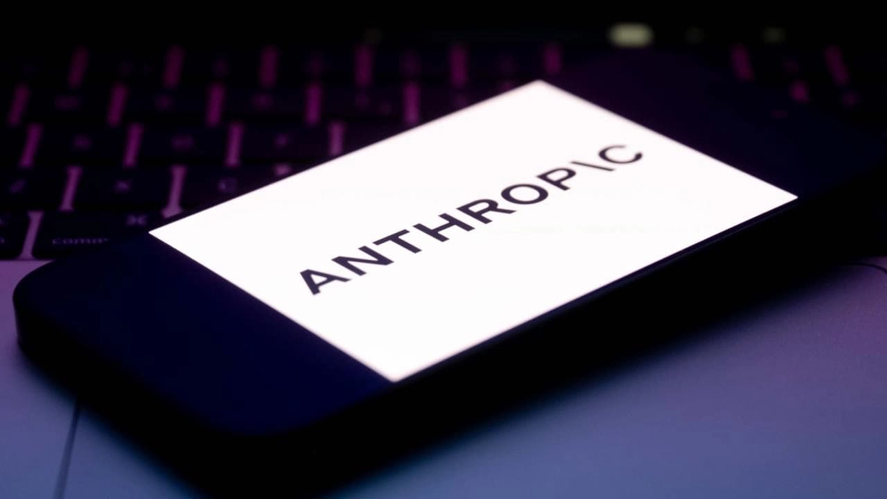 Anthropic hisselerinin yüzde 5’ini fona ayırıyor: Musk hisselerin halka dağıtılmasını önerdi