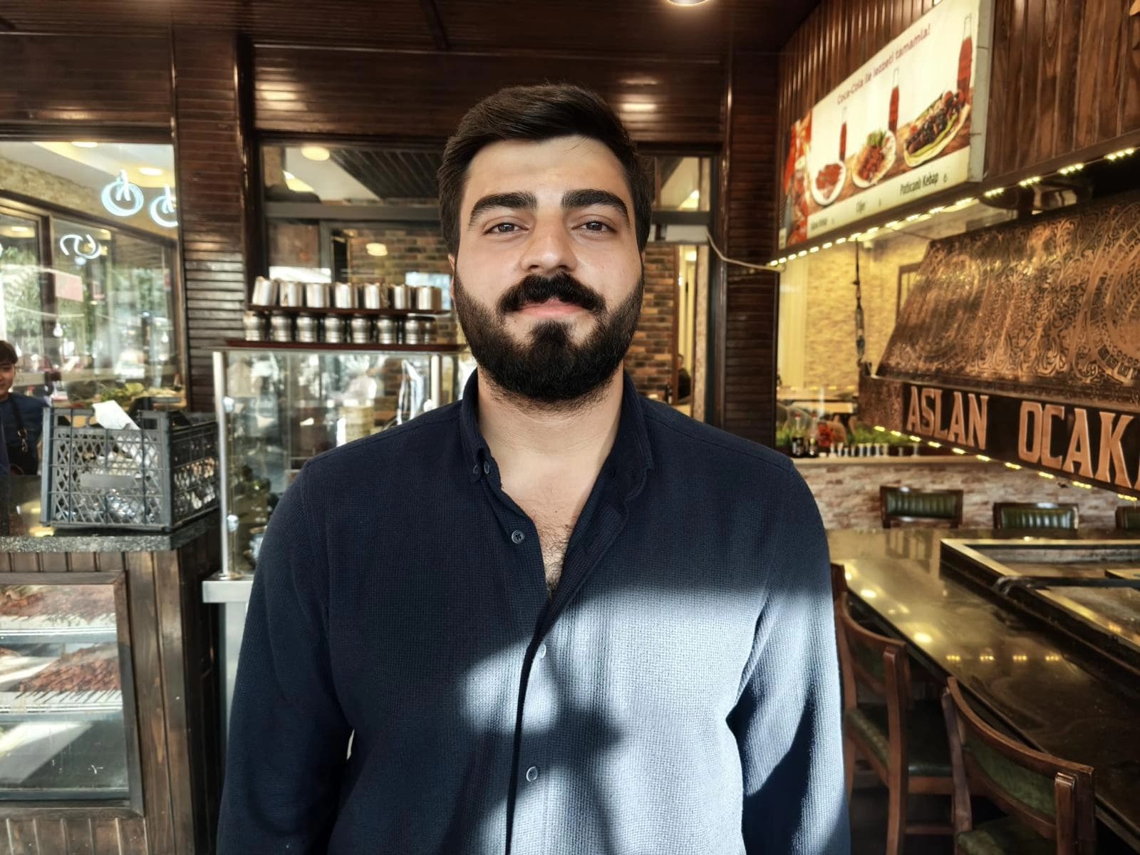 AMED - Karmendekî bi manewraya Heimlichê jiyana mişteriyekî rizgar kir