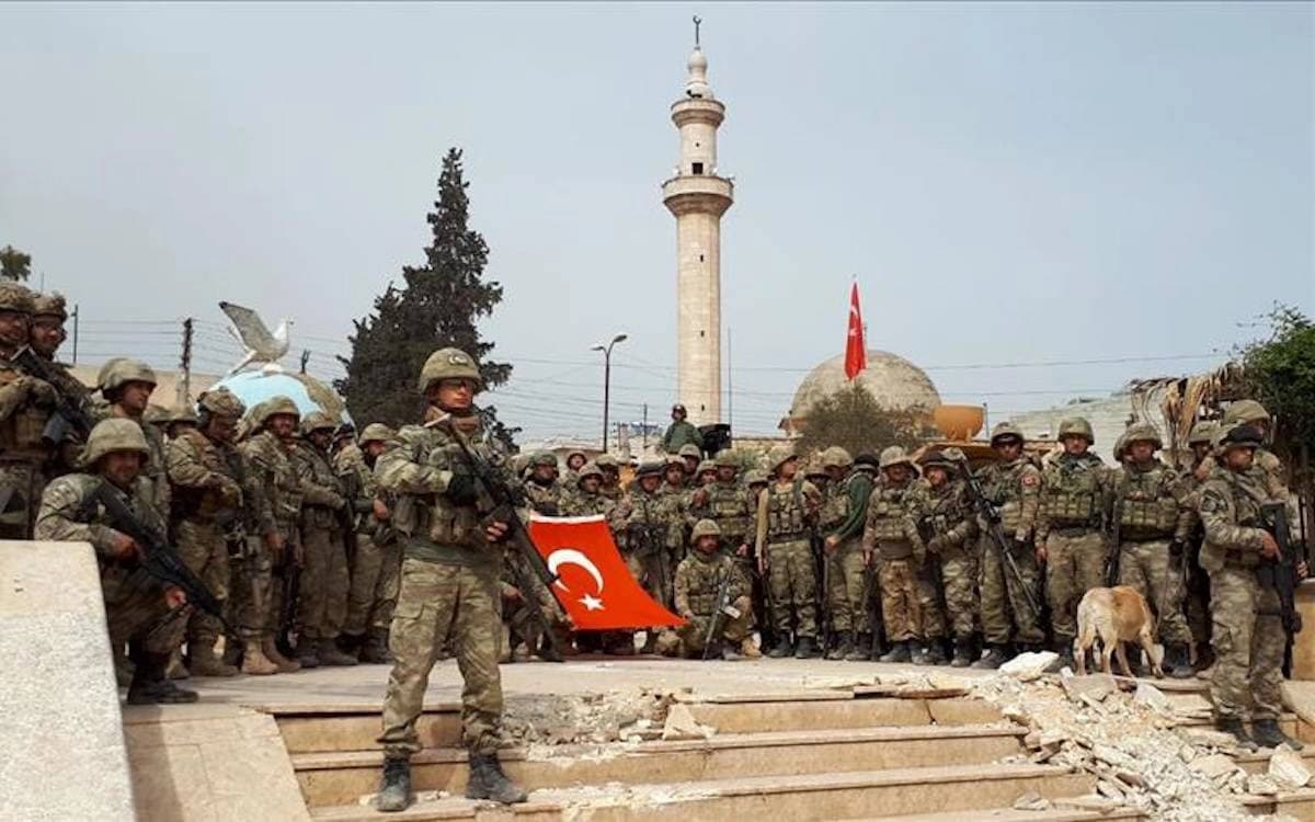 بەرگریی تورکیا لەبارەی مانەوەی سەربازانیان لە عێراق و سووریا: دڵنیایی هەبێ بە بابەتەکەدا دەچینەوە