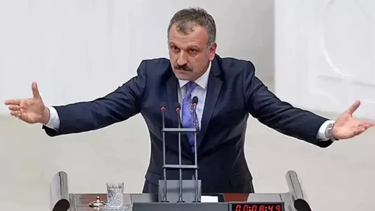 Oktay Saral'dan 'görevden alma' açıklaması: 'Gidip affımızı görüşeceğiz'