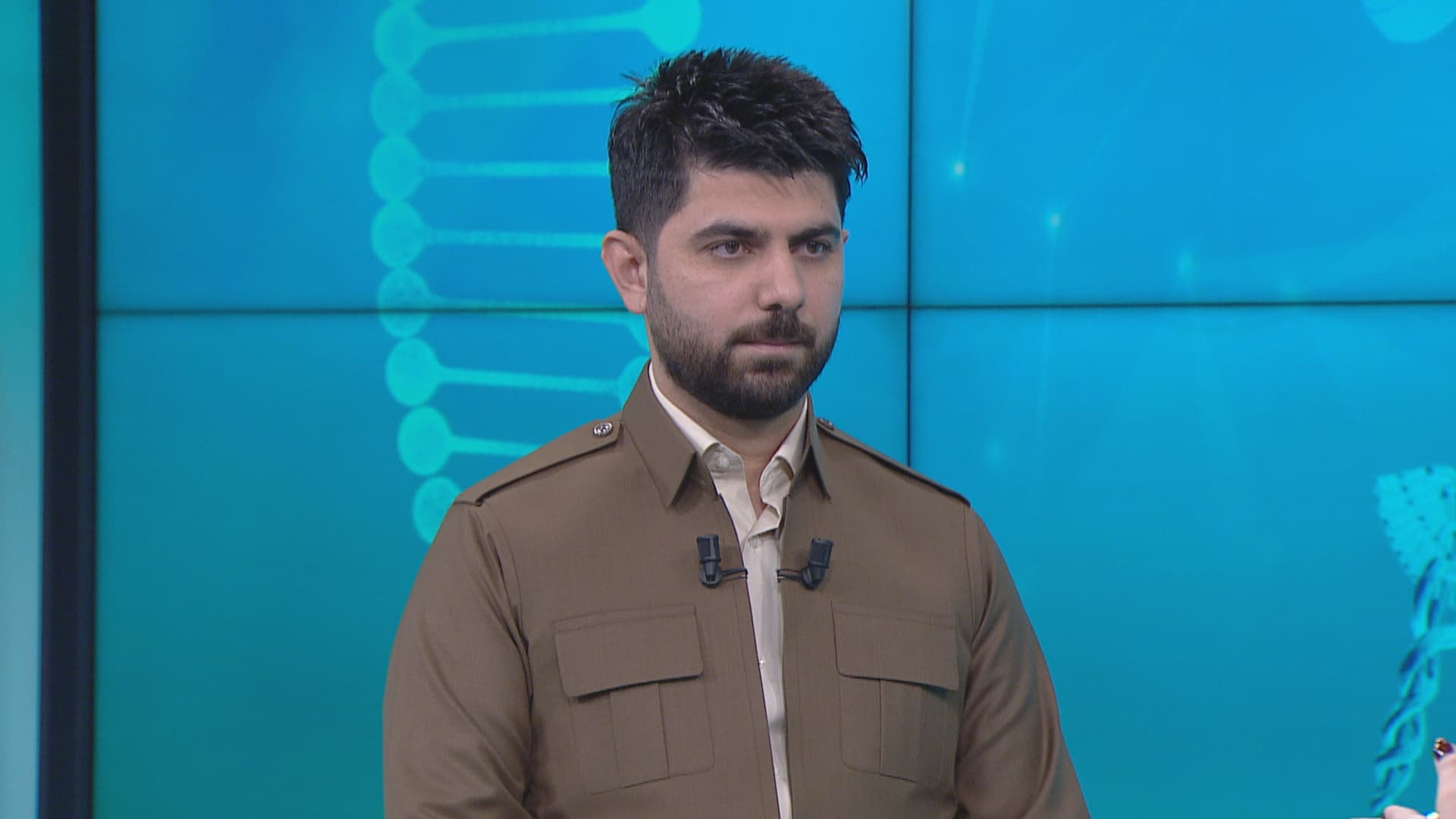 چارەسەرکارێکی دەروونی: کاتێک گەنج خۆی بەراورد بە کەسانی دیکە دەکات، نامۆ و بێ هیوا دەبێت