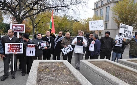 Iranian Kurds protest outside the US State Department against the execution of Kurdish political prisoners in Iran, November 12, 2013. Photo courtesy of Salah Bayaziddi.