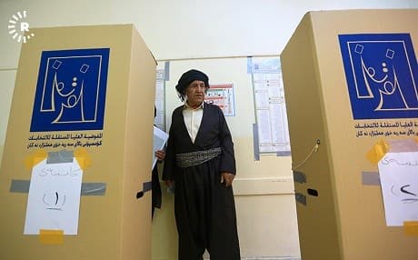 A man casts his vote in Iraq’s May 12 parliamentary election in Sulaimani. Photo: Sartip Othman/Rudaw