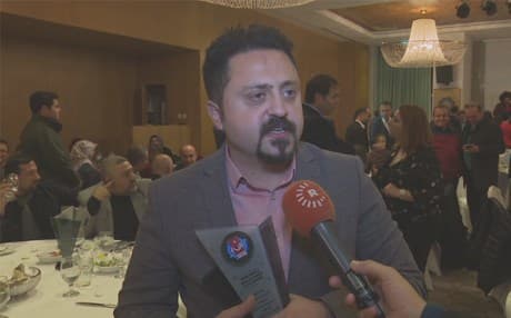 Mehdi Mutlu Rûdaw adına ödülü aldı