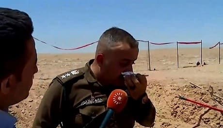 Iraqi Army Colonel Ahmed al-Muthana speaks to Rudaw beside a mass grave of Anfal victims in Samawa near Iraq's border with Saudi Arabia, July 23, 2019. Photo: Rudaw TV