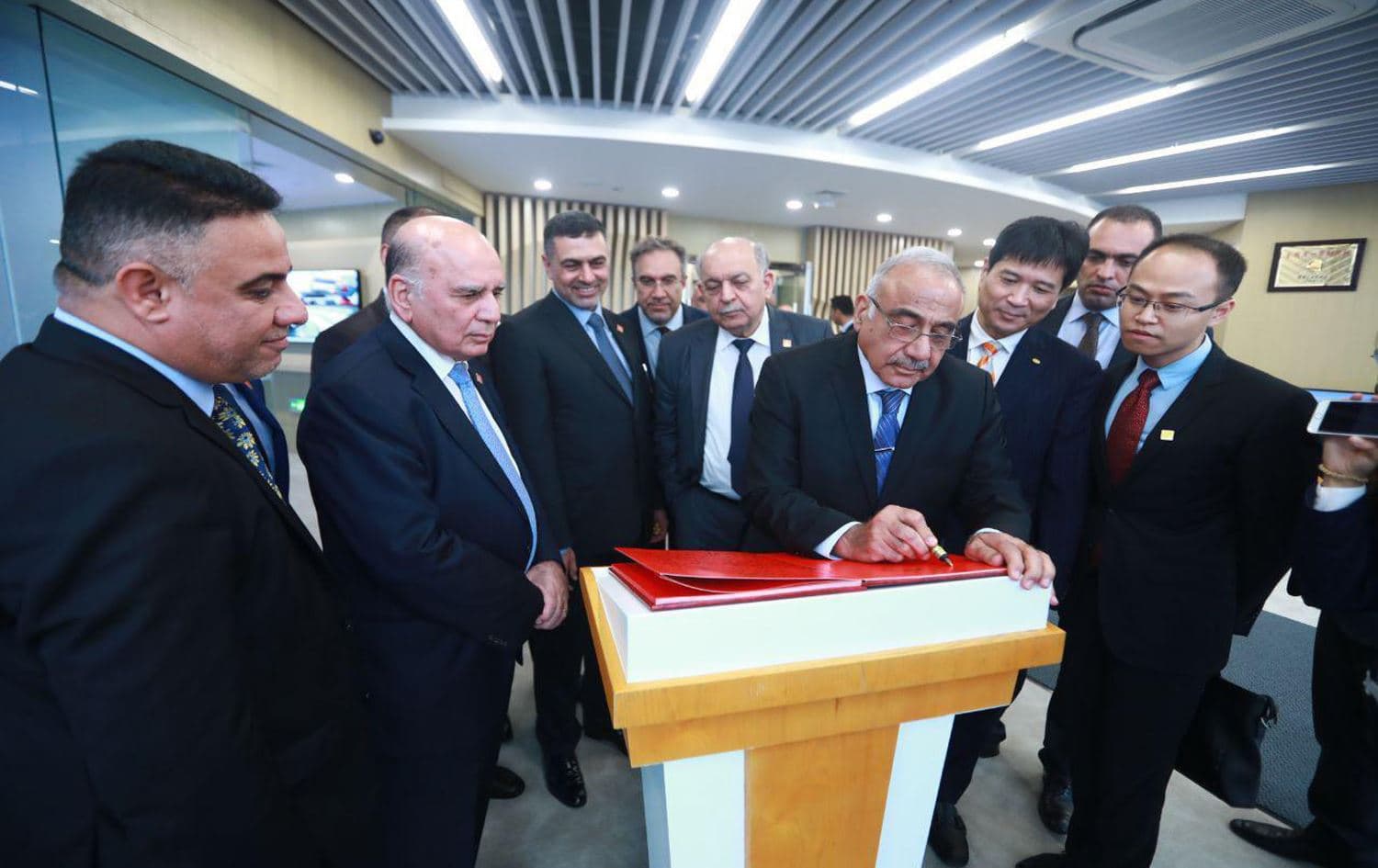 Iraqi Prime Minister Adil Abdul-Mahdi leads a delegation visit to the city of Shanghai, China on September 23. 2019. Photo: social media